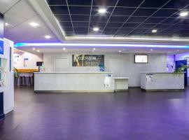 ibis budget Paris Porte De Montmartre Accommodation Dallas