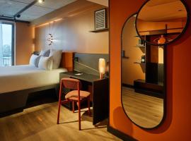 Tribe Paris Saint Ouen Accommodation Dallas