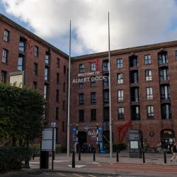 Albert Dock, Liverpool Accommodation Dallas