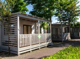 hu Roma Camping In Town Accommodation Dallas