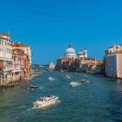 Venice Accommodation Dallas