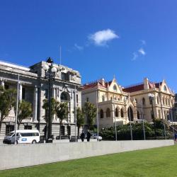 Parliament Buildings, Wellington Accommodation Dallas