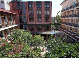 Rambuttri Village Plaza Accommodation Dallas