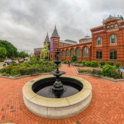 Smithsonian Institution, Washington Accommodation Dallas