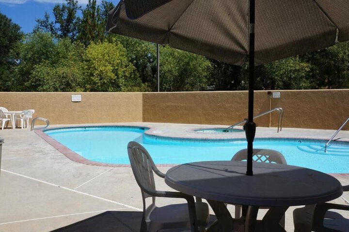 Vista Yosemite Inn Oakhurst - thumb 6