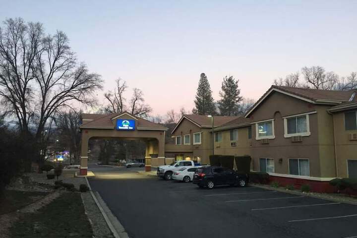 Vista Yosemite Inn Oakhurst - thumb 2