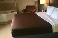 Monmouth Il Accommodation Dallas