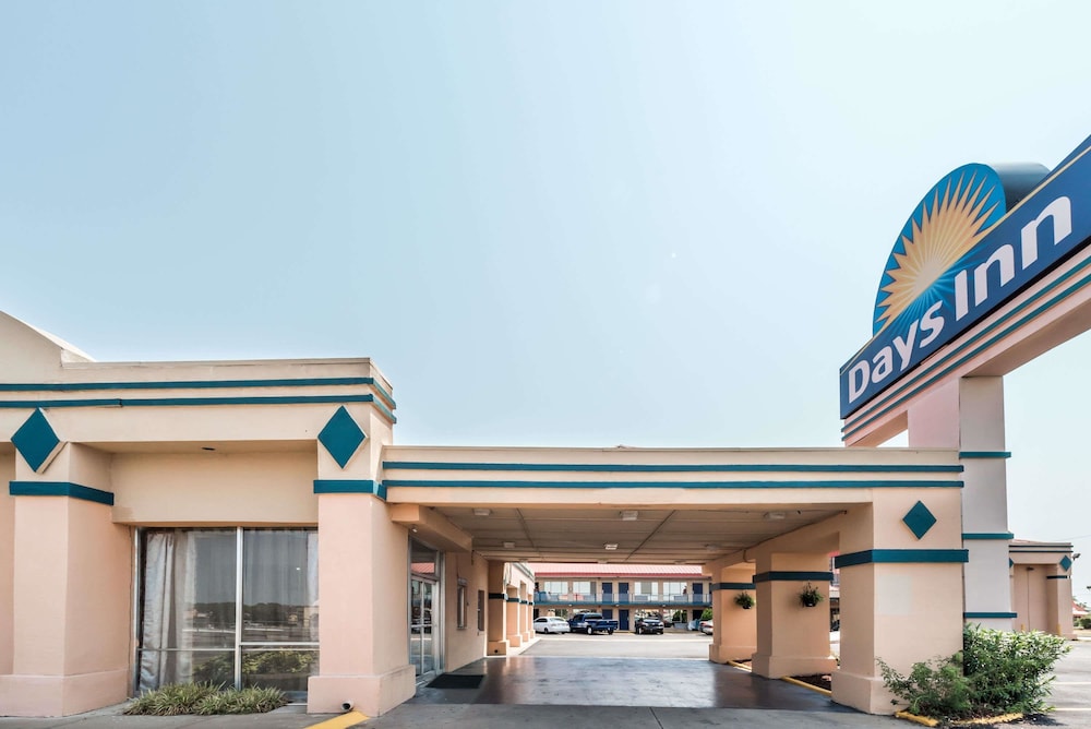 Days Inn By Wyndham South Fort Worth - thumb 0