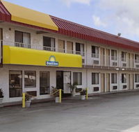 Days Inn by Wyndham Fresno South - Accommodation Dallas
