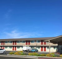 Super 8 by Wyndham Alturas - Accommodation Dallas