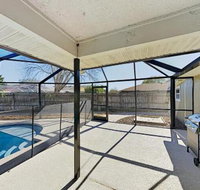 New Listing! Pool Home w / Big Lanai Near Beach home - Accommodation Dallas