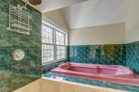 Mt. Ellens Backyard Bungalow