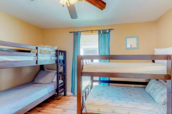 Shore To Please - thumb 1