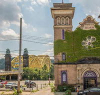 Arts  Culture at 1br Suite Near Benedum Center - Accommodation Dallas