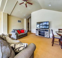 White Bear #B5 - Accommodation Dallas