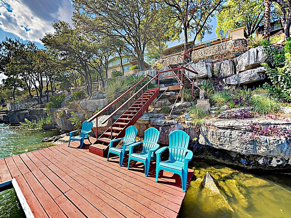 New Listing! Mid Century Modern Lake House W / Pool 2 Bedroom Home - thumb 4