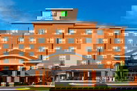Holiday Inn Chantilly-Dulles Expo Center an IHG Hotel