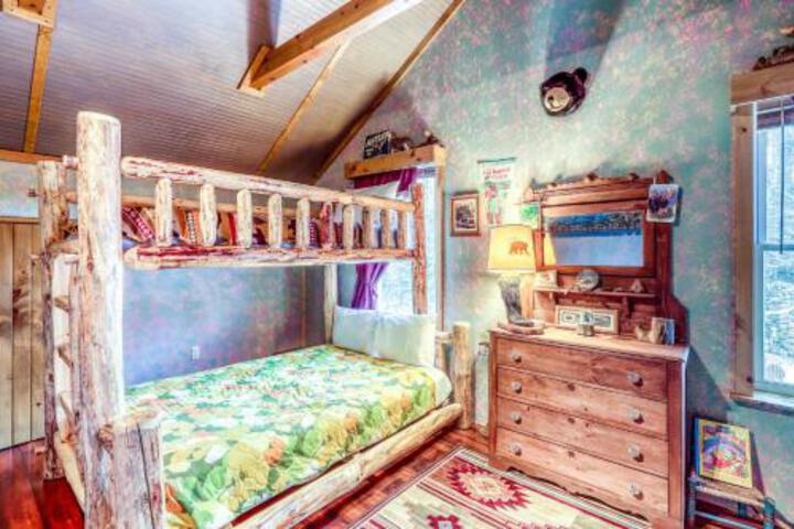 The Bear Lodge - thumb 0