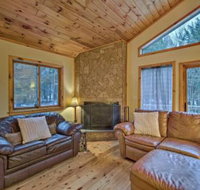 Jewett Cabin w / Viewing Deck 10 Mins to Skiing - Accommodation Dallas
