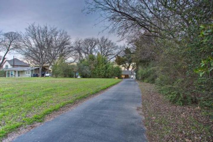 Cozy Fort Worth House W / Private Dock On Lake Worth - thumb 3