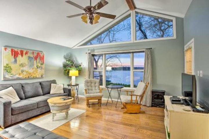 Cozy Fort Worth House W / Private Dock On Lake Worth - thumb 1