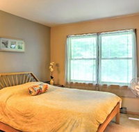 Large Jewett Cabin w / Deck 10 Mins to Hunter Mtn - Accommodation Dallas