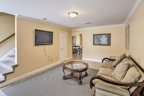 Gulfport Condo With Balcony 5 Minute Walk To Beach! - thumb 3