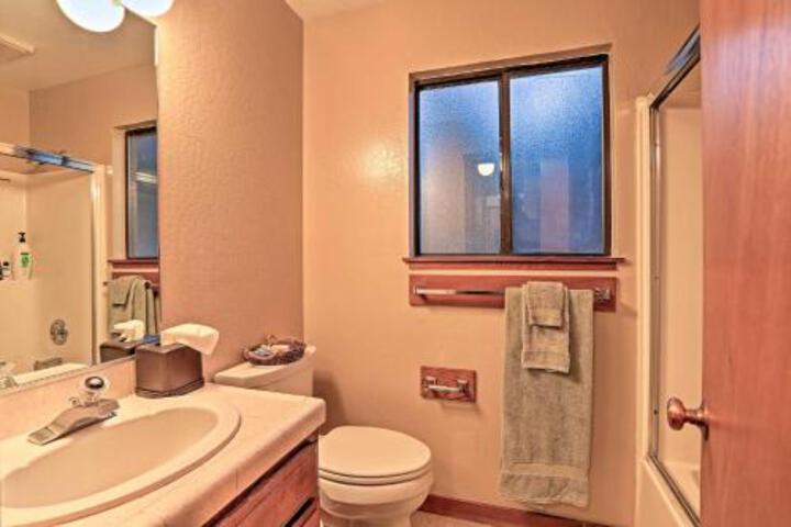 Cabin Near Shuttle / Close To NorthStar Ski Resort! - thumb 2