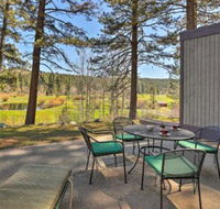 Quiet Home with Graeagle Meadows Golf Course View - Accommodation Dallas