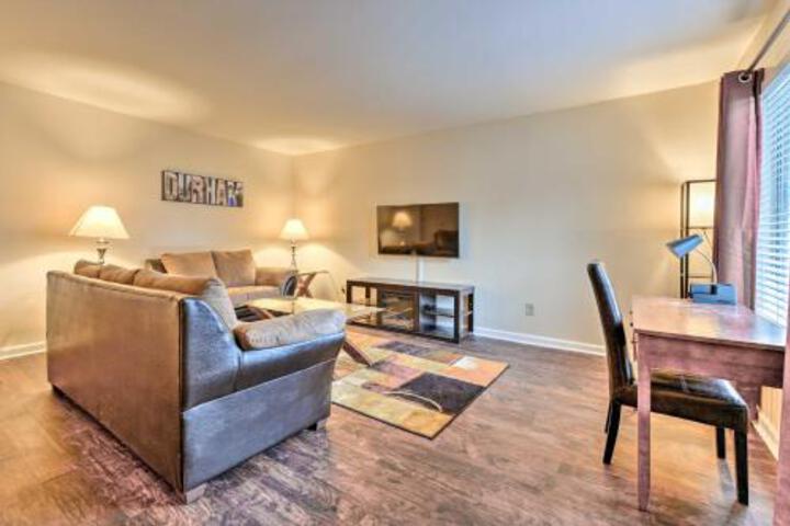 Durham Townhome W / Deck 15 Min To Downtown DPAC! - thumb 4
