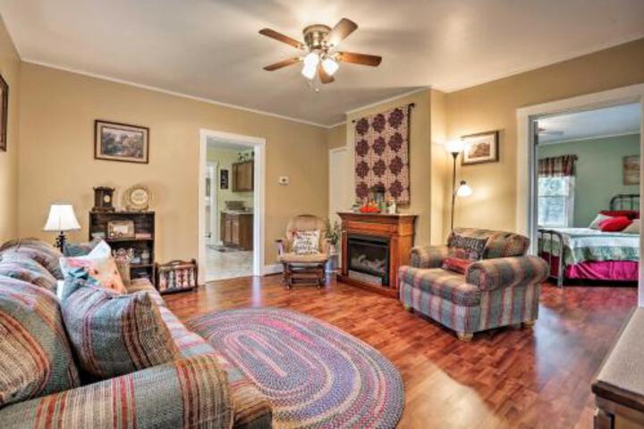 125 Acre Grandmas Farm House With Fire Pit! - thumb 0