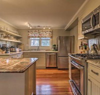 Modern Litchfield Home on  Acre near Town Center - Accommodation Dallas