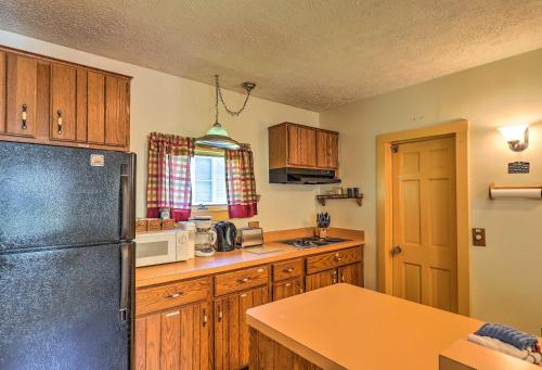 NEW! Seneca Lake Home W / Lake Views & Sun Deck! - thumb 2