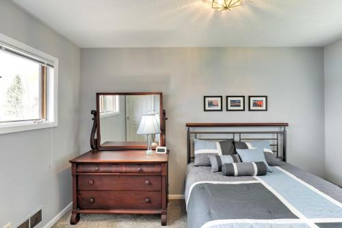 Wolcott / Port Bay Lakehouse Book For Vacation Fun! - thumb 6