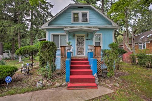 NEW! Charming Union Pier Home 1 Block From Beach! - thumb 0