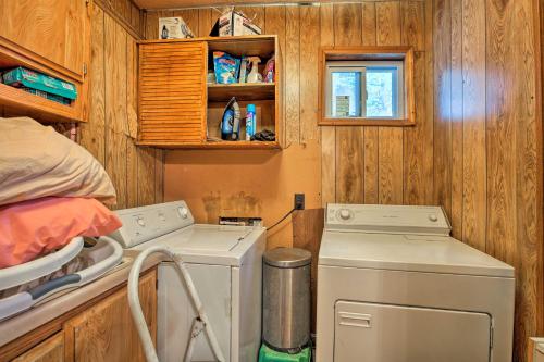 NEW! Charming Union Pier Home 1 Block From Beach! - thumb 6