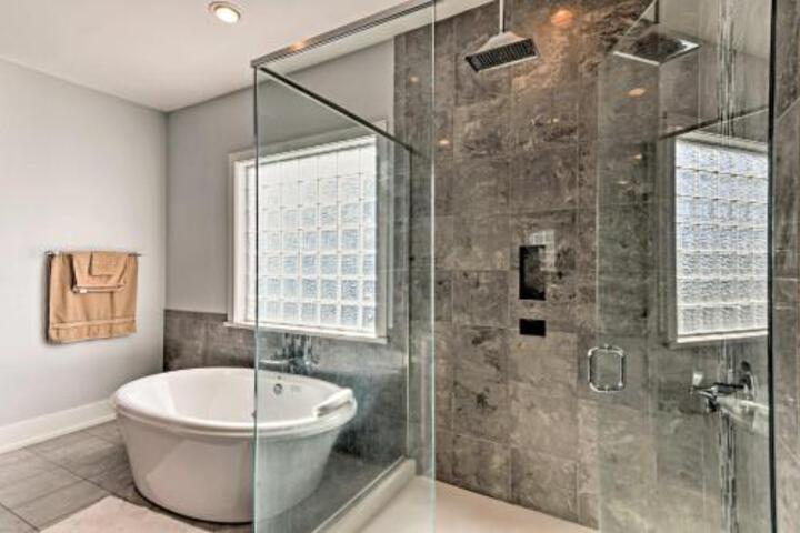 Gorgeous Ocean Springs Waterfront Home W / Dock! - thumb 3