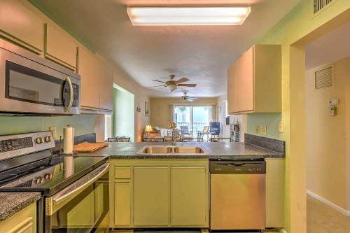 Cozy Marco Island Condo With Balcony & Pool Access! - thumb 1