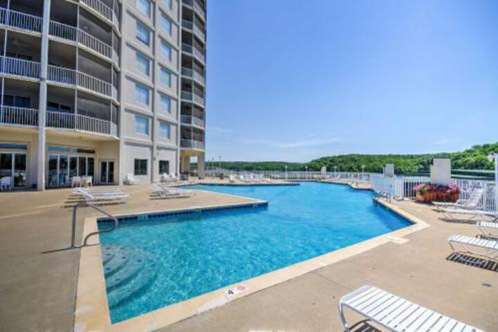 Lakefront Osage Beach Condo W / Porch & Pool Access! - thumb 3