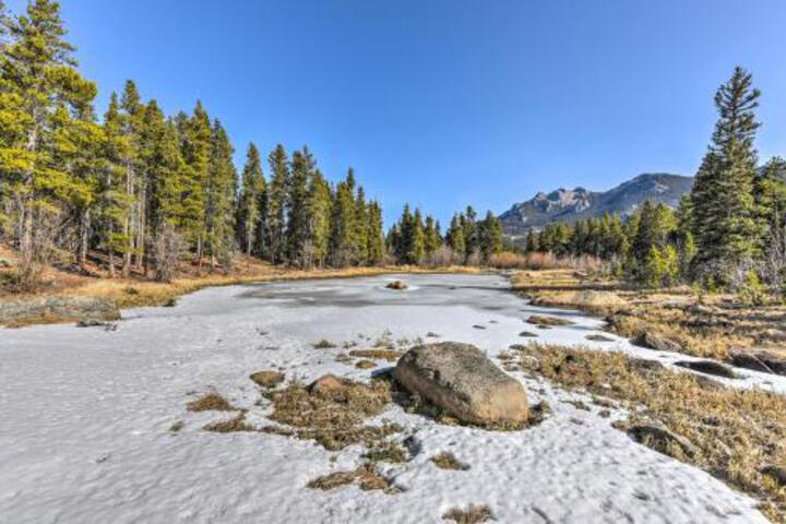 5 Acre Allenspark Cabin W / Rocky Mntn Views & Pond - thumb 6