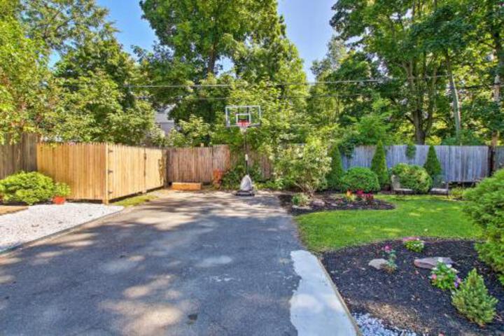 Historic Springfield House W / Patio 10Min To Dwtn! - thumb 5