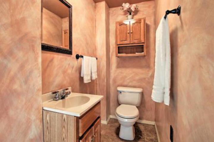 Historic Springfield House W / Patio 10Min To Dwtn! - thumb 2