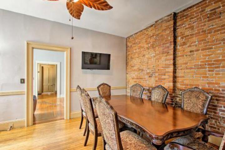 Historic Springfield House W / Patio 10Min To Dwtn! - thumb 3