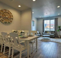 Washington Townhome w / Views & Pool Access! - Accommodation Dallas
