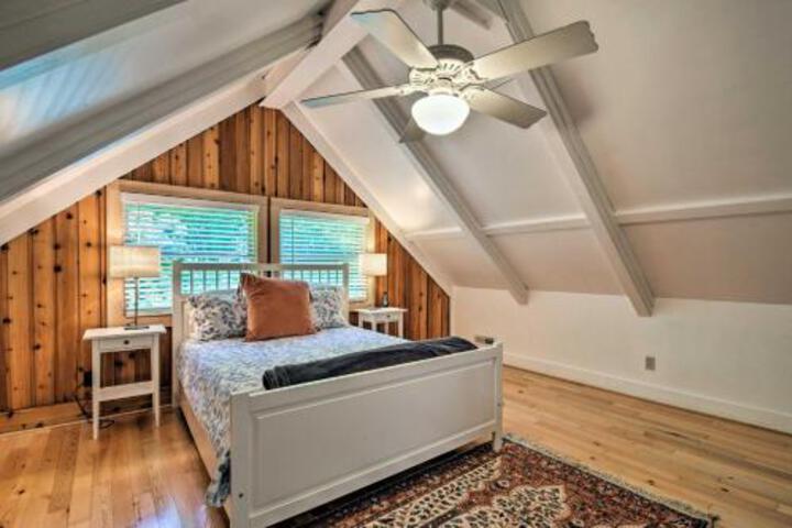 Woodsy Home W / Pool 1.5 Mi To Lake Michigan! - thumb 3