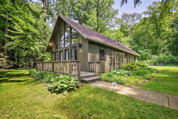 Woodsy Home W / Pool 1.5 Mi To Lake Michigan! - thumb 6