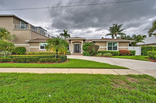 Waterfront Marco Island House With Private Pool & Dock - thumb 4