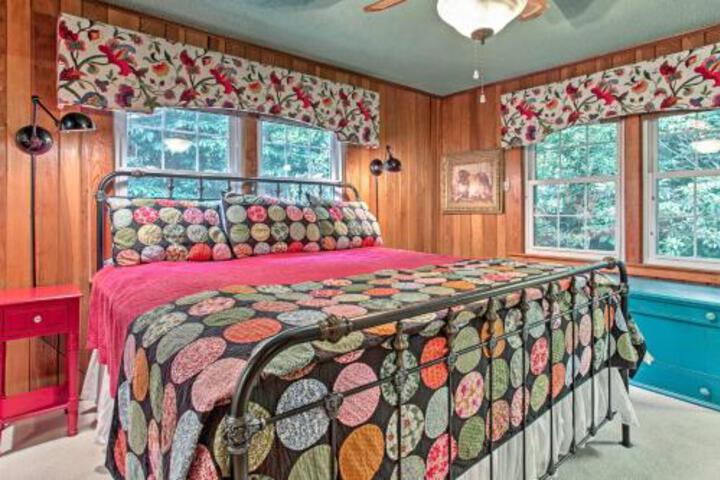 Hendersonville Golf Cabin With Wraparound Deck! - thumb 3