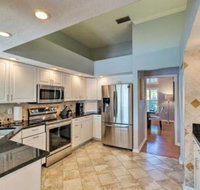 Bradenton Home w / Pool 10 Min to Beach & IMG Academy - Accommodation Dallas