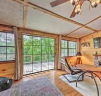Cozy Getaway on Center Hill Lake w / Treetop Decks - Accommodation Dallas